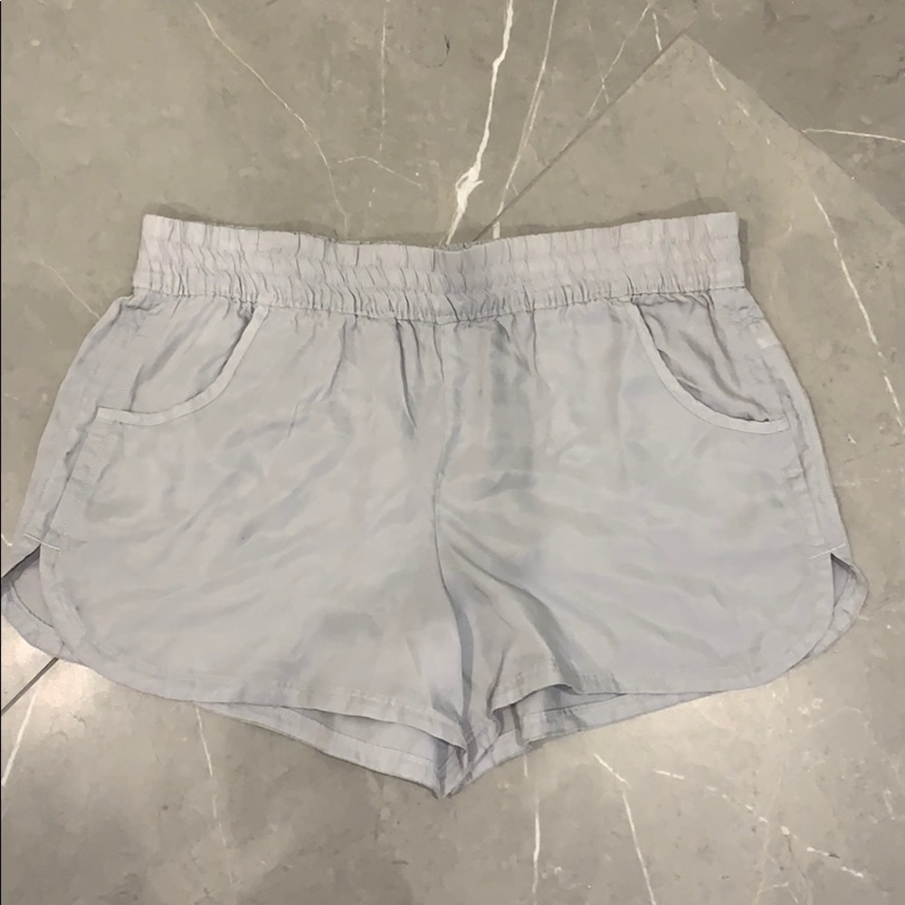 ATHLETA SILVER SHIMMER TIA SHORTS